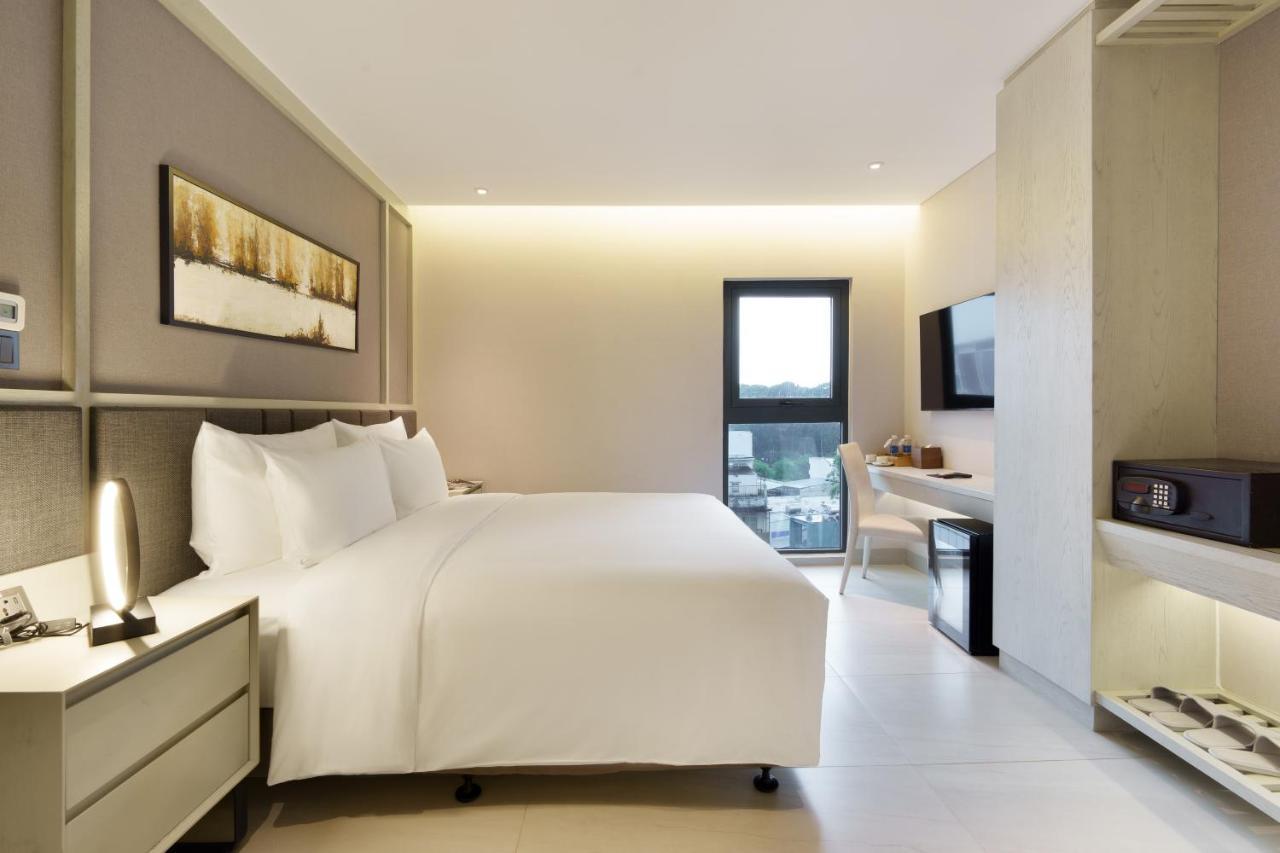 M City Hotel Saigon 胡志明市 外观 照片